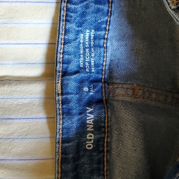 Old Navy Tall Jeans - Picture 14 of 15